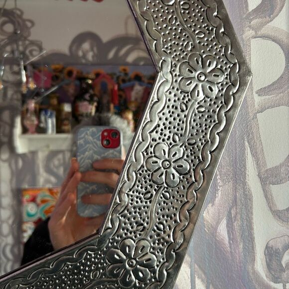 Vintage Mexican Tin Mirror Handcrafted - Hammered Hexagon - Picture 5 of 12
